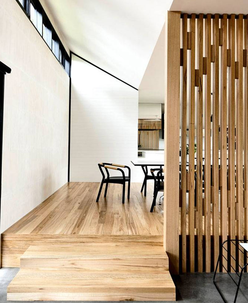 Sự xuất hiện của gỗ trong kiến trúc đã khiến cho đồ trang trí gỗ được nâng lên một tầm cao mới 