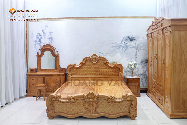 Chiếc giường gỗ gõ Hoa Mai là mẫu giường ngủ hiện đại 2019 bán chạy nhất với thiết kế đơn giản kiểu dáng đẹp mắt kết hợp tone màu tươi sáng 